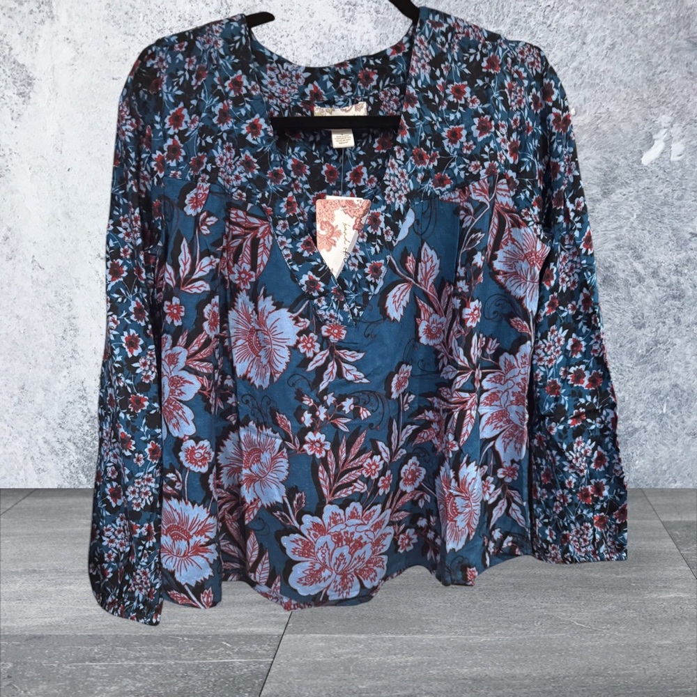Band of the free Floral Print Women's Top - Blue and Red - Picture 1 of 3